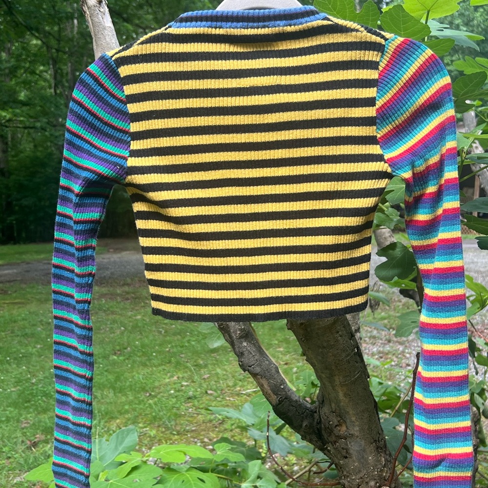Rare UNIF Crop Sweater - Picture 2 of 6